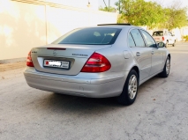 للبيع مرسيديس E class 2006