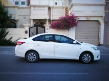 للبيع تويوتا Yaris 2015