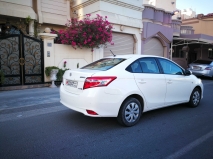 للبيع تويوتا Yaris 2015