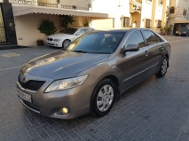 للبيع تويوتا camry 2011