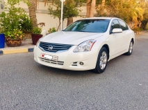 للبيع نيسان Altima 2012