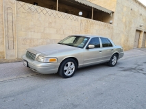 للبيع فورد Crown Victoria 2006