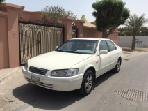 للبيع تويوتا camry 2000