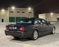 للبيع جاكور XJ 2009