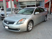 للبيع نيسان Altima 2009