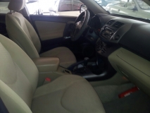 للبيع تويوتا RAV4 2010