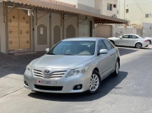 للبيع تويوتا camry 2010