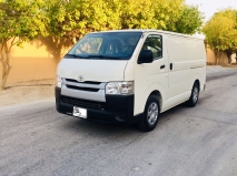 للبيع تويوتا Hiace 2018