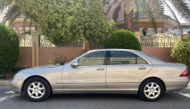 للبيع مرسيديس S class 2004