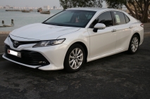 للبيع تويوتا camry 2019