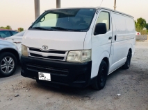 للبيع تويوتا Hiace 2013