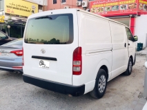 للبيع تويوتا Hiace 2013