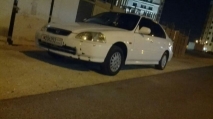 للبيع هوندا Civic 1998