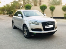 للبيع أودي Q7 2007