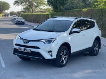 للبيع تويوتا RAV4 2017