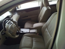 للبيع تويوتا Avalon 2010