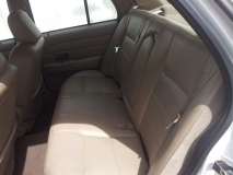 للبيع فورد Crown Victoria 2003