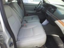 للبيع فورد Crown Victoria 2003