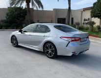 للبيع تويوتا camry 2018