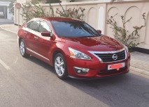 للبيع نيسان Altima 2013