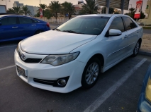 للبيع تويوتا camry 2013