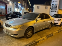 للبيع تويوتا camry 2004