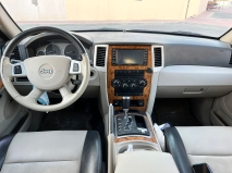 للبيع جيب Grand Cherokee 2010