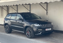 للبيع جيب Grand Cherokee 2013