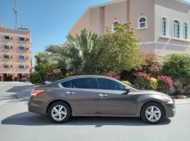 للبيع نيسان Altima 2013