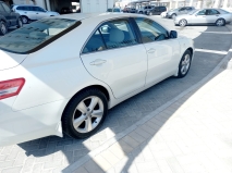 للبيع تويوتا camry 2011