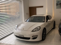 للبيع بورش Panamera 2012