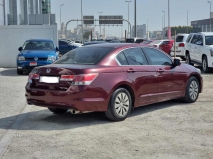 للبيع هوندا Accord 2012