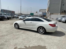 للبيع مرسيديس E class 2012