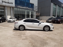 للبيع تويوتا camry 2019