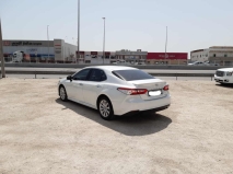 للبيع تويوتا camry 2019