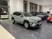 للبيع تويوتا RAV4 2020