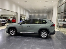 للبيع تويوتا RAV4 2020