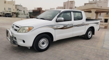 للبيع تويوتا Hilux 2008