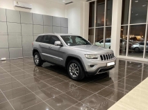 للبيع جيب Grand Cherokee 2014