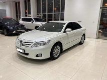 للبيع تويوتا camry 2011