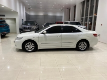 للبيع تويوتا camry 2011