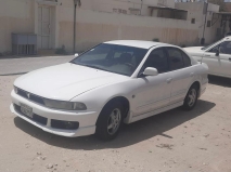 للبيع متسوبيشي Galant 2004