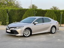 للبيع تويوتا camry 2018