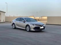 للبيع تويوتا camry 2019