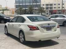 للبيع نيسان Altima 2015