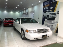 للبيع فورد Crown Victoria 2011