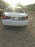 للبيع فورد Crown Victoria 2004