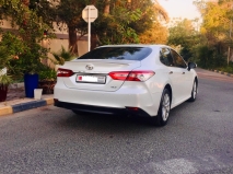 للبيع تويوتا camry 2018