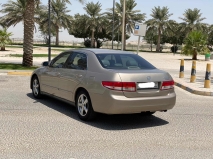 للبيع هوندا Accord 2005