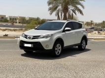 للبيع تويوتا RAV4 2015